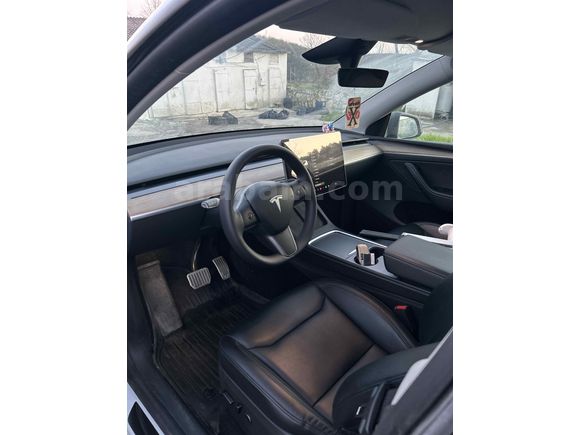 Sahibinden Tesla Model Y Standart Range 2024 Model 