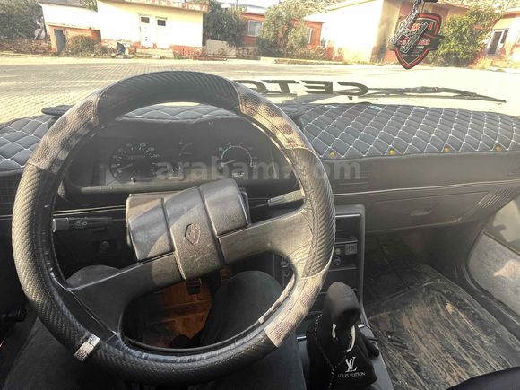 Renault Spring 1993 Model 