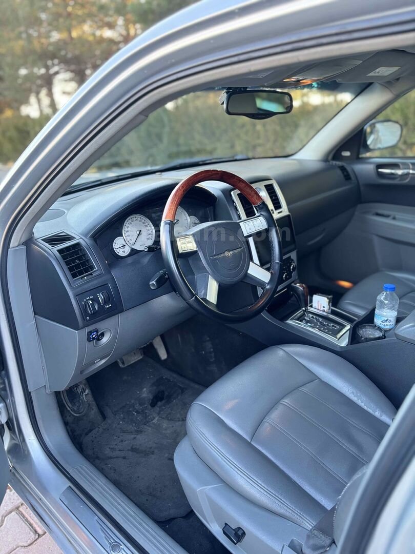 Sahibinden Chrysler 300 C 2.7 2005 Model Van 385.000 km Gri 7