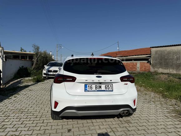 Sahibinden Ford Focus 1.0 EcoBoost Active X 2023 Model  62.000 km Beyaz