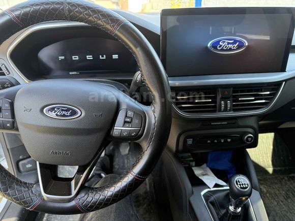 Sahibinden Ford Focus 1.0 EcoBoost Active X 2023 Model  62.000 km Beyaz