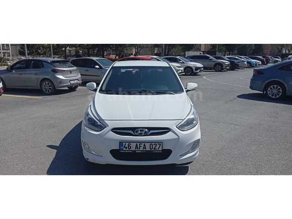 Sahibinden Hyundai Accent Blue 1.6 CRDI Prime 2013 Model İstanbul 155.300 km Beyaz