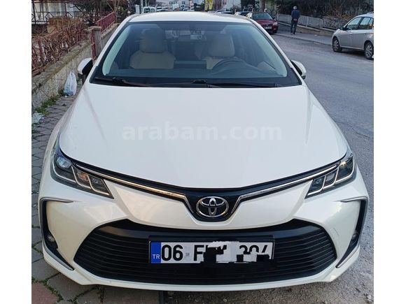 Sahibinden Toyota Corolla 1.5 Dream 2021 Model  64.500 km Beyaz