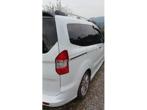 Sahibinden Ford Tourneo Courier 1.5 TDCi Titanium 2019 Model
