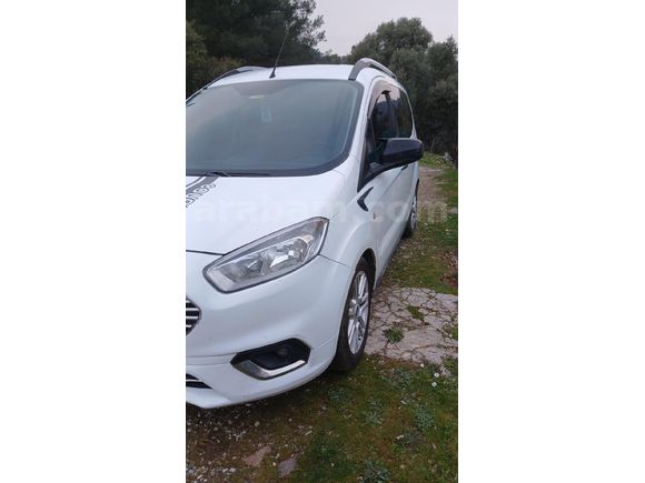 Sahibinden Ford Tourneo Courier 1.5 TDCi Titanium 2019 Model