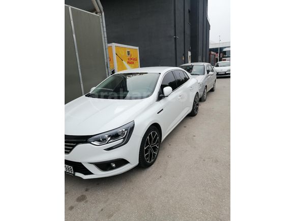 Sahibinden Renault Megane 1.5 Blue DCI Touch 2020 Model