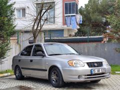 Değişensiz Hyundai Accent 1.3 Admire 2004 Model