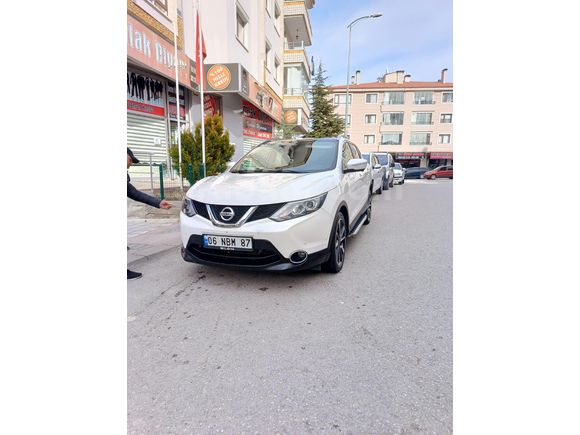Sahibinden Nissan Qashqai 1.6 dCi Platinum Premium Pack 2014 Model Ankara 189.000 km Beyaz