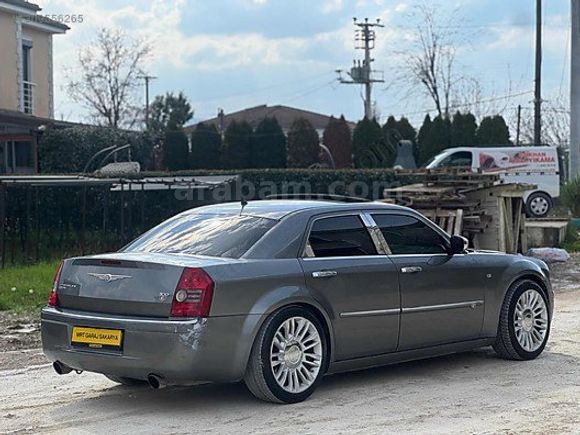 MRT GARAJ'DAN CHRYSLER 300 C FULL YENİ BAKIMLI