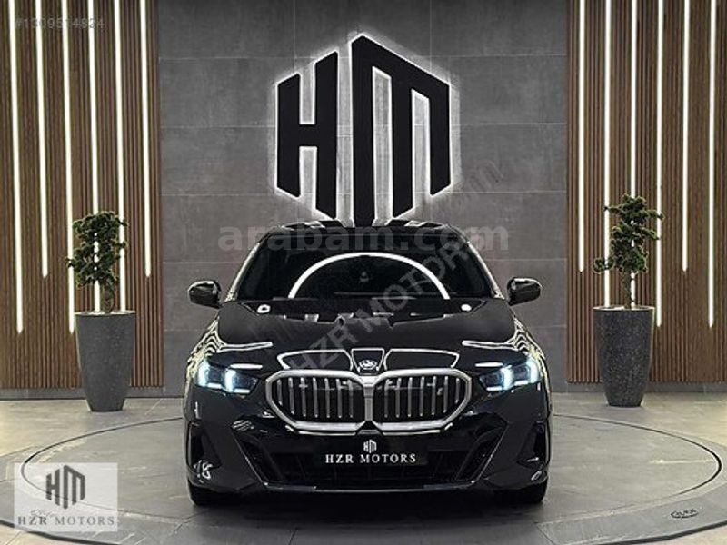 HZR MOTORS 2024 HATASIZ BMW İ5 EDRİVE 40 M SPORT BOWERS 360