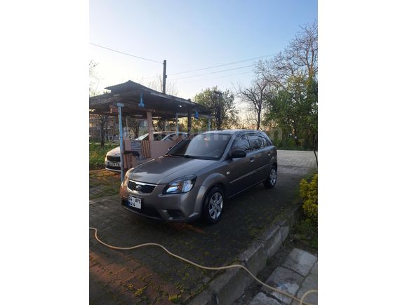 Sahibinden Kia Rio 1.5 CRDi Trend 2010 Model