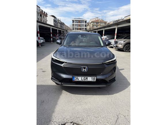HATASIZ / TRAMERSİZ HR-V / 2023 ÇIKIŞLI / SIFIR LASTIK
