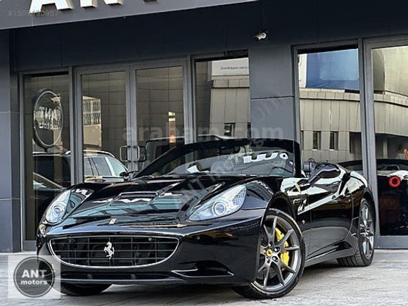 HATASIZ 2011 FERRARI CALIFORNIA 4.3 V8+SERAMİK FREN+DAYTONA FUL
