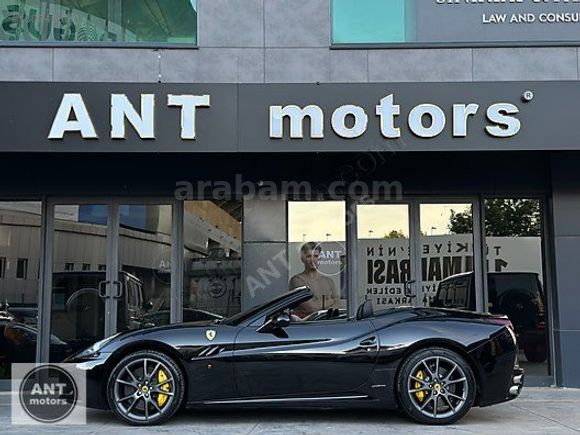 HATASIZ 2011 FERRARI CALIFORNIA 4.3 V8+SERAMİK FREN+DAYTONA FUL