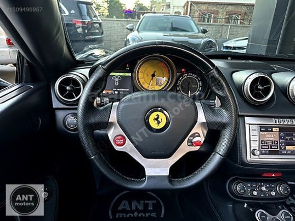 HATASIZ 2011 FERRARI CALIFORNIA 4.3 V8+SERAMİK FREN+DAYTONA FUL