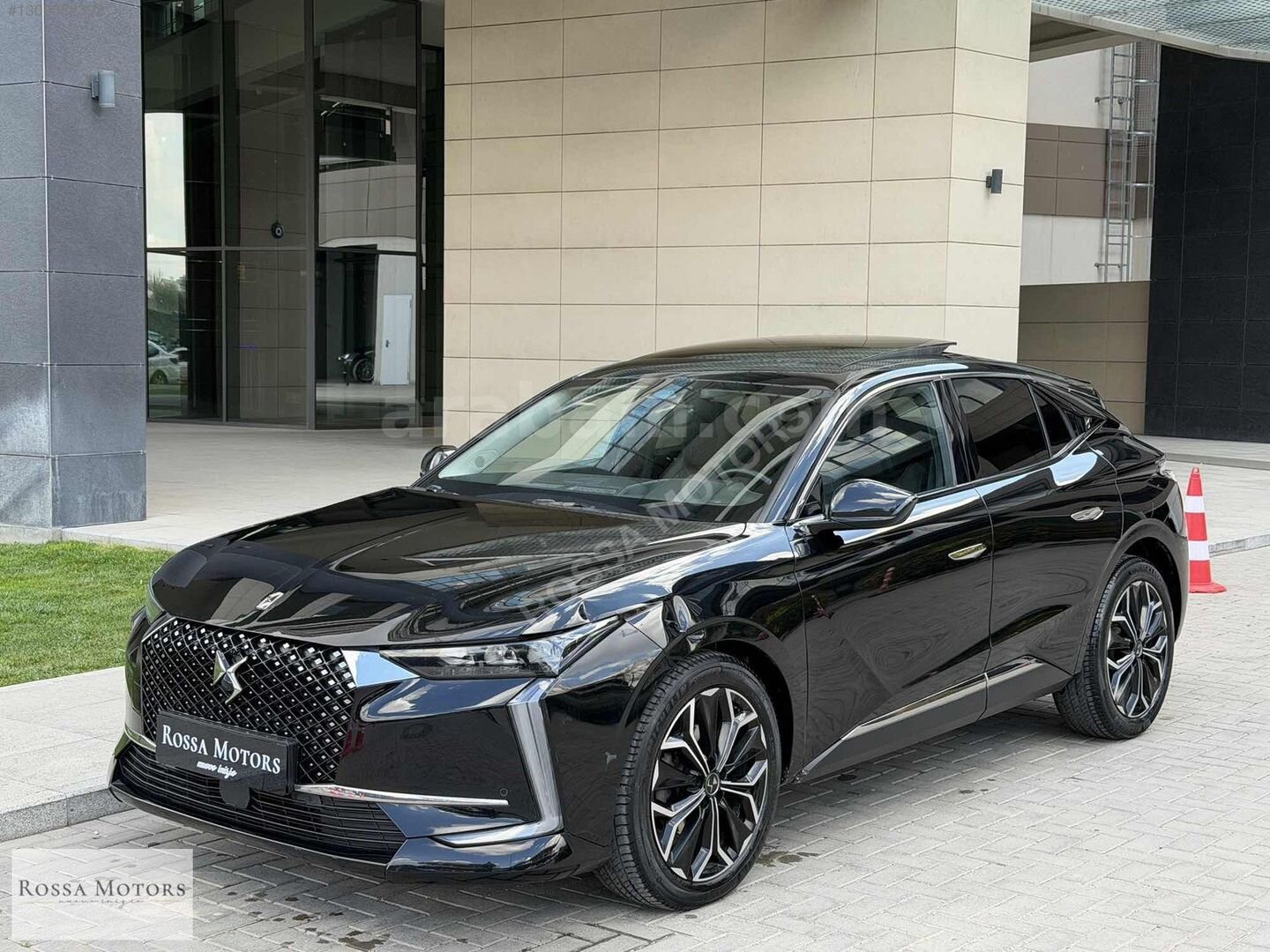 Galeriden DS Automobiles DS4 1.5 BlueHDi Trocadero 2022 Model Ankara 47.500 km Siyah 3
