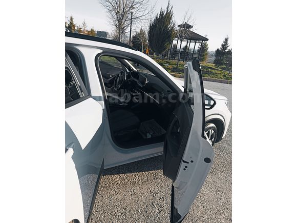 Sahibinden Peugeot e-2008 Allure 2024 Model