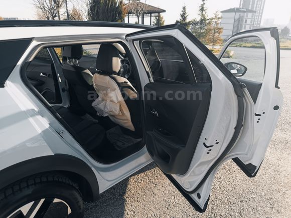 Sahibinden Peugeot e-2008 Allure 2024 Model