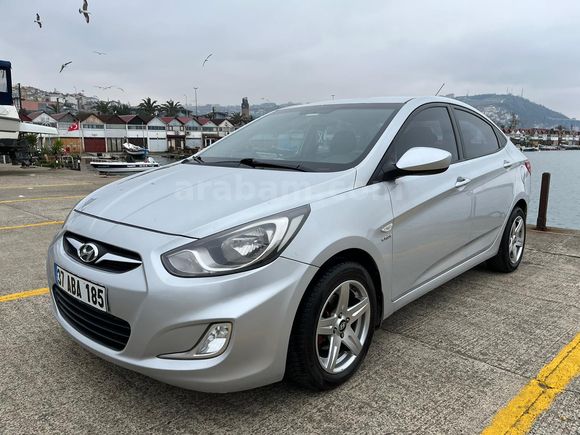 Sahibinden Hyundai Accent Blue 1.6 CRDI Mode 2011 Model 