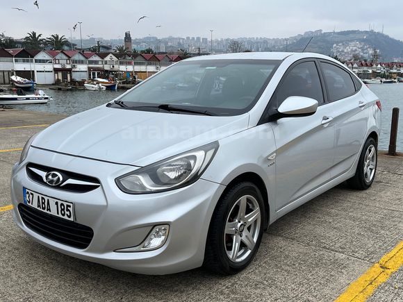 Sahibinden Hyundai Accent Blue 1.6 CRDI Mode 2011 Model 