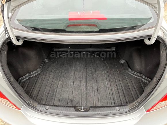 Sahibinden Hyundai Accent Blue 1.6 CRDI Mode 2011 Model 