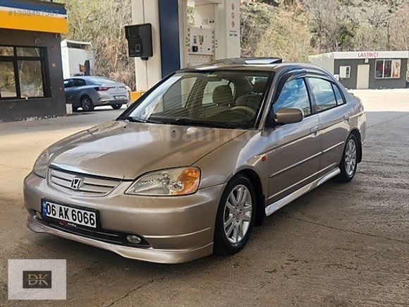 Galeriden Honda Civic 1.6i VTEC ES 2004 Model Sivas 326.000 km Gri