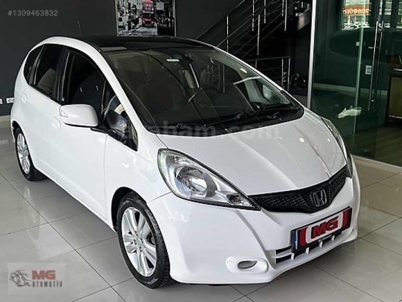 MG OTOMOTİV DEN 1.4 JAZZ FUN PLUS TAM OTOMATİK VİTES CAM TAVANLI