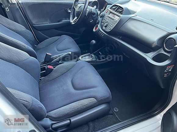 MG OTOMOTİV DEN 1.4 JAZZ FUN PLUS TAM OTOMATİK VİTES CAM TAVANLI
