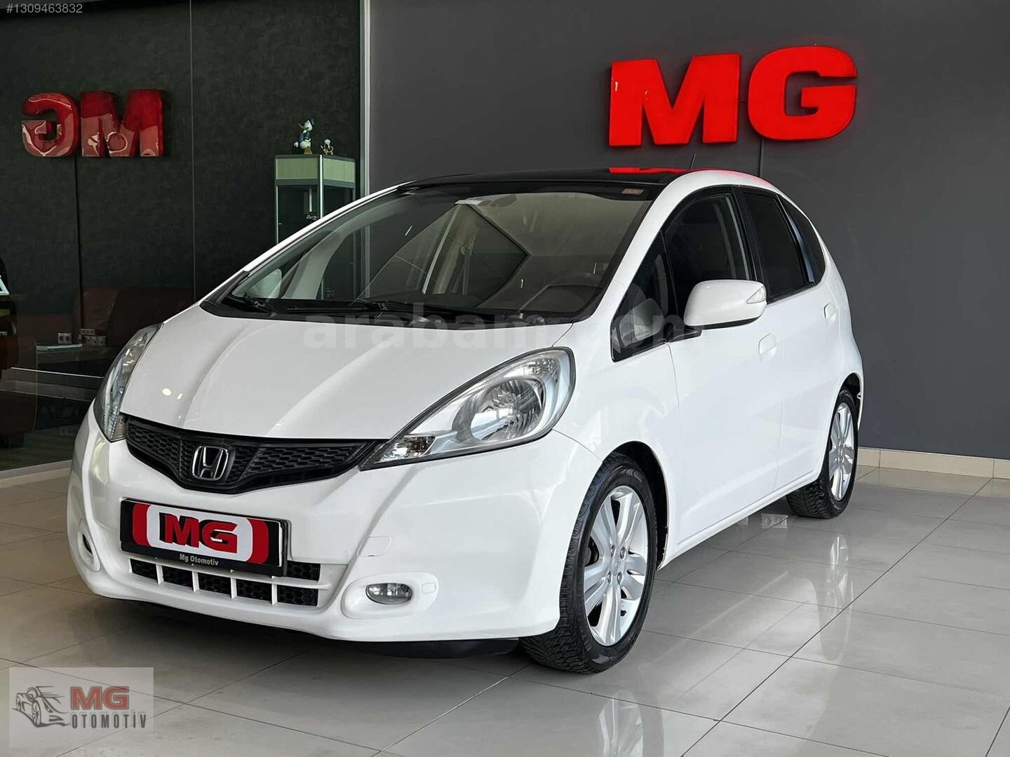 Galeriden Honda Jazz 1.4 Fun 2012 Model Ankara 206.000 km Beyaz 3
