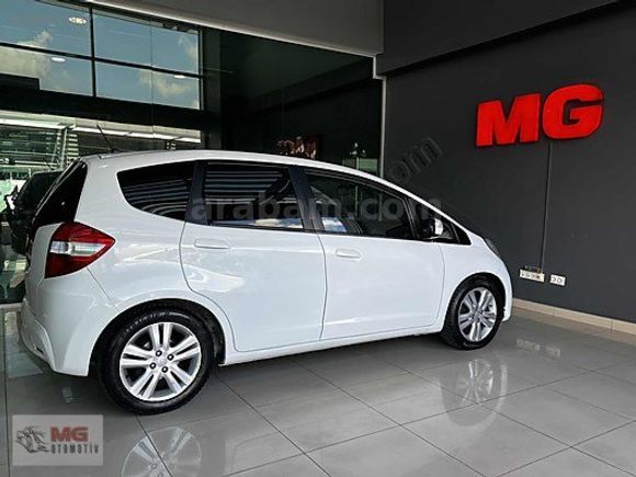 MG OTOMOTİV DEN 1.4 JAZZ FUN PLUS TAM OTOMATİK VİTES CAM TAVANLI
