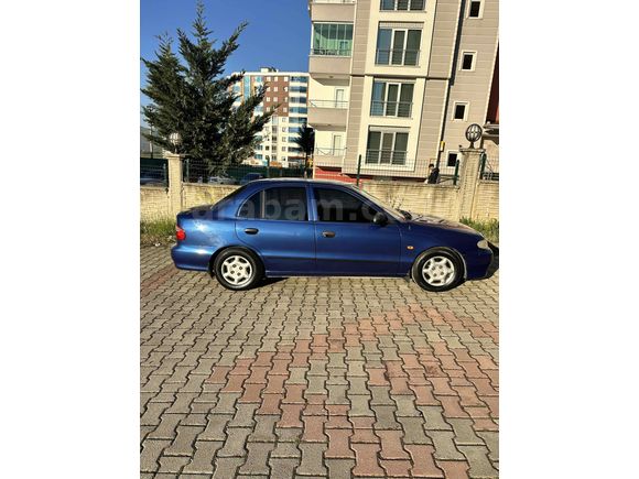 Sahibinden Hyundai Accent 1.5 1.5i GLS 2000 Model   