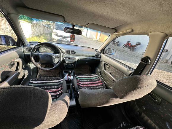 Sahibinden Hyundai Accent 1.5 1.5i GLS 2000 Model   