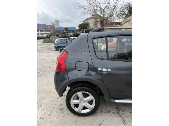 Sahibinden Dacia Sandero 1.5 dCi Stepway 2011 Model 