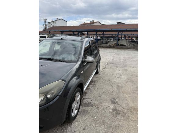 Sahibinden Dacia Sandero 1.5 dCi Stepway 2011 Model 