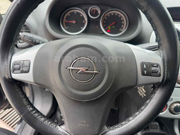 Sahibinden Opel Corsa 1.3 CDTI Enjoy 111 2012 Model  206.000 km Siyah