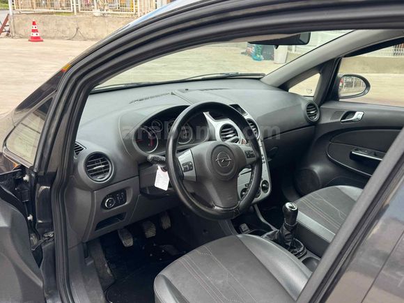 Sahibinden Opel Corsa 1.3 CDTI Enjoy 111 2012 Model  206.000 km Siyah