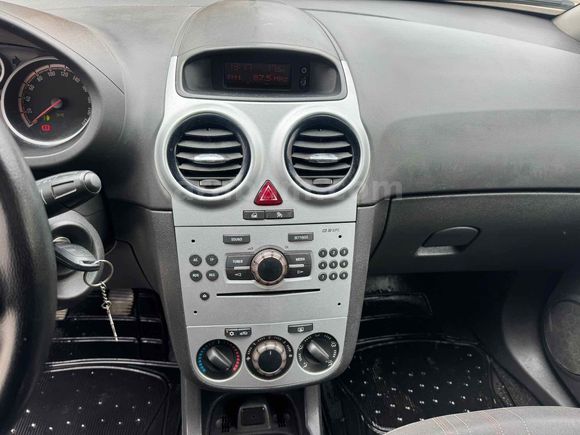 Sahibinden Opel Corsa 1.3 CDTI Enjoy 111 2012 Model  206.000 km Siyah