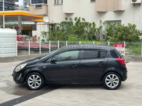 Sahibinden Opel Corsa 1.3 CDTI Enjoy 111 2012 Model  206.000 km Siyah