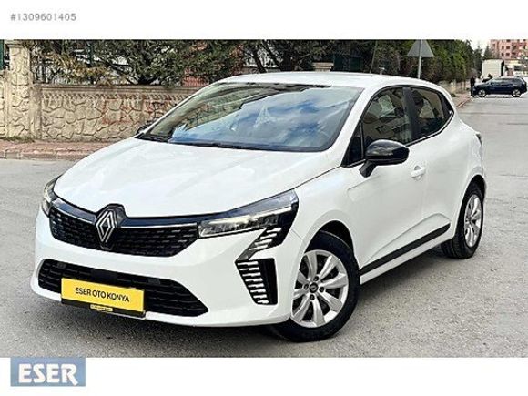 ESER OTOMOTİV DEN 2023 CLIO Equilibre 83 KM BOYASIZ TESLA EKRAN