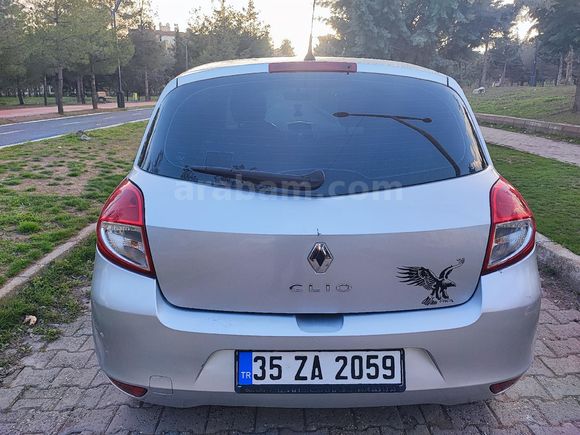 Sahibinden Renault Clio 1.4 Expression 2009 Model