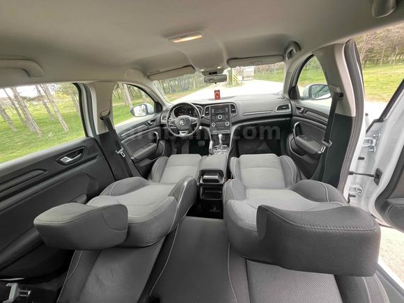 Galeriden Renault Megane 1.5 Blue DCI Joy 2021 Model Konya  