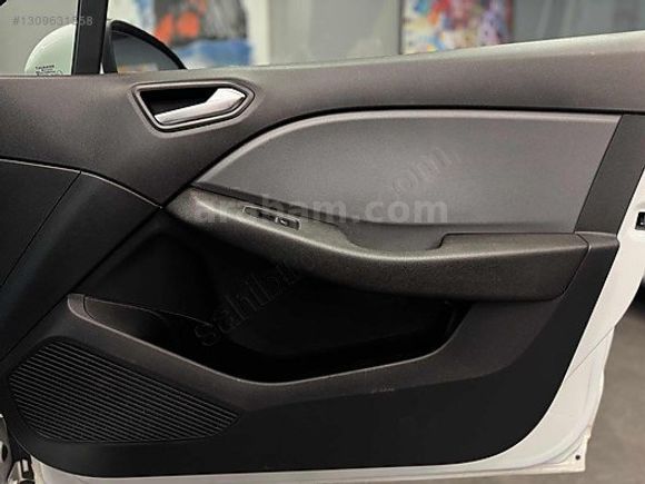 FLİES MOTORS'DAN CLİO 1.5 BLUEDCİ 111'BİN KM JOY