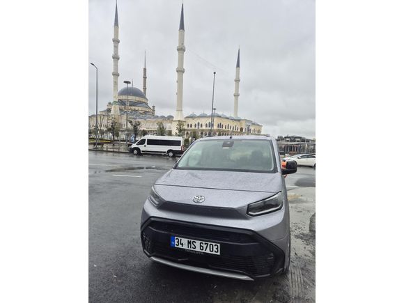 Sahibinden Toyota Proace City 1.5 D Passion X-Pack 2024 Model  20.000 km Gri