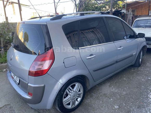 Sahibinden Renault Scenic 1.5 dCi Privilege 2005 Model 