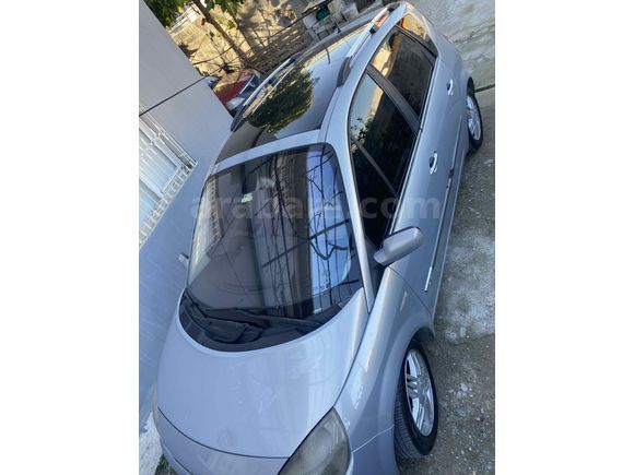 Sahibinden Renault Scenic 1.5 dCi Privilege 2005 Model 