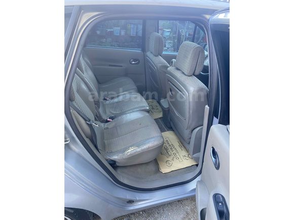 Sahibinden Renault Scenic 1.5 dCi Privilege 2005 Model 