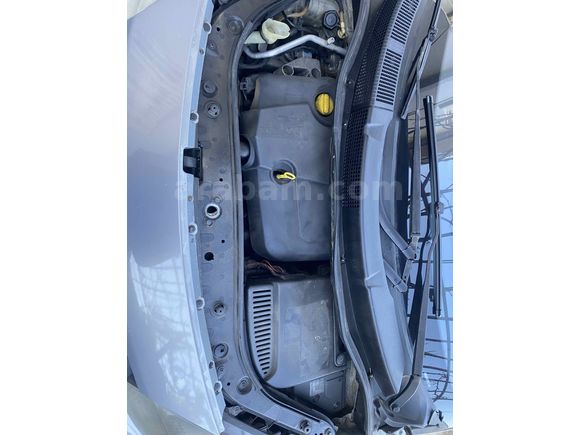 Sahibinden Renault Scenic 1.5 dCi Privilege 2005 Model 