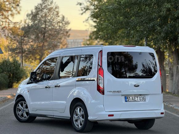 Sahibinden Ford Tourneo Connect 1.6 TDCI Titanium 2015 Model 