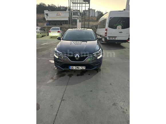 İLK SAHIBINDEN 1.3 TCE EDC - YETKILI SERVIS KAYITLI - BAKIMLI