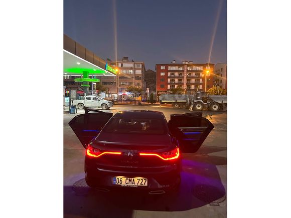 İLK SAHIBINDEN 1.3 TCE EDC - YETKILI SERVIS KAYITLI - BAKIMLI